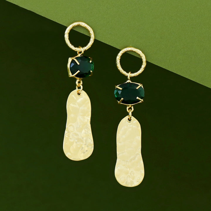 Golden Circle Hammered Claw Glossy Stone Earring