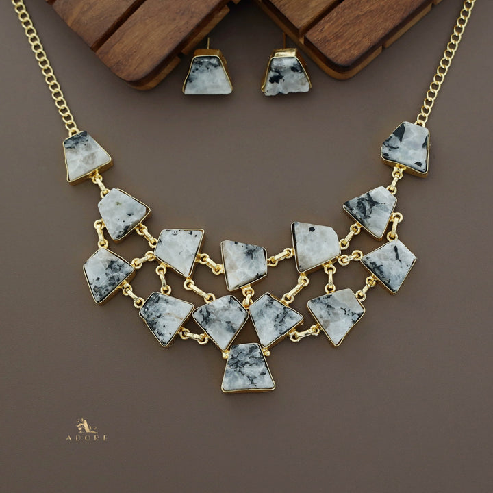 Ziya Raw Stone Neckpiece With Stud