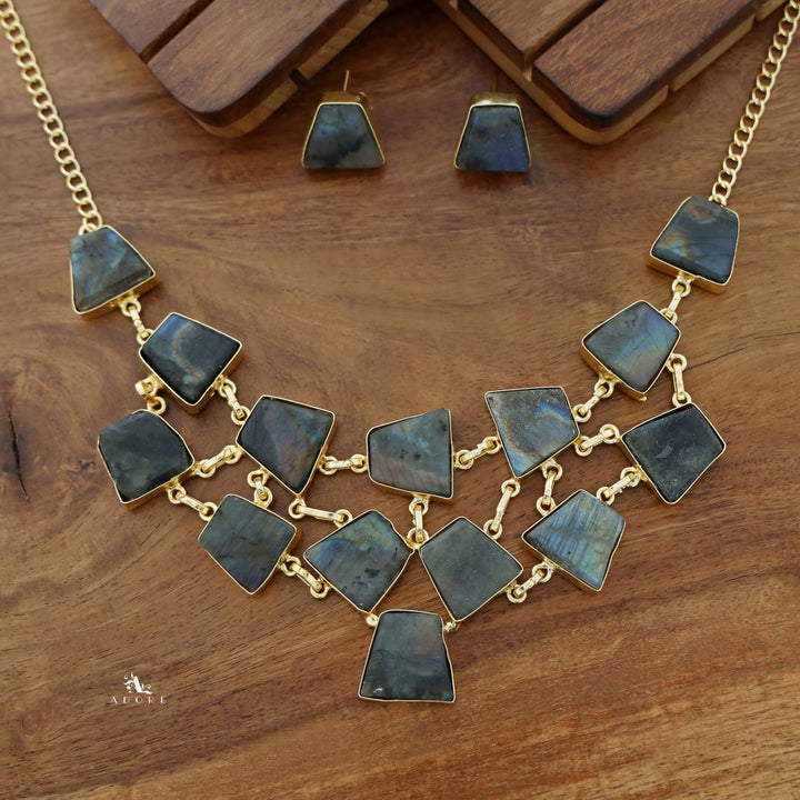 Ziya Raw Stone Neckpiece With Stud