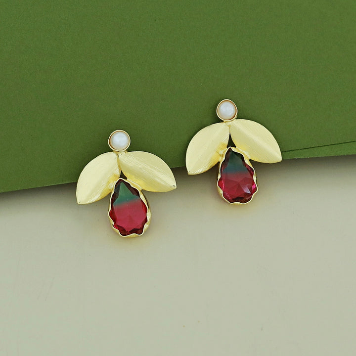 Ajala 2 Fold Leaf Glossy With Pearl Earring