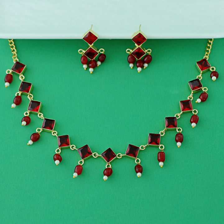 Diana Glossy Stone Diamond Pearl Neckpiece With Earring