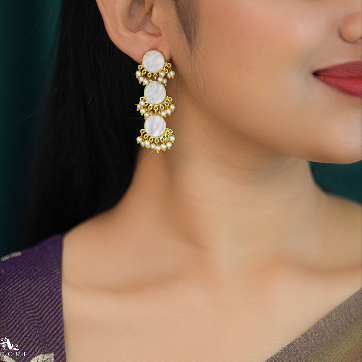 Damalia Cluster Pearl MOP Earring