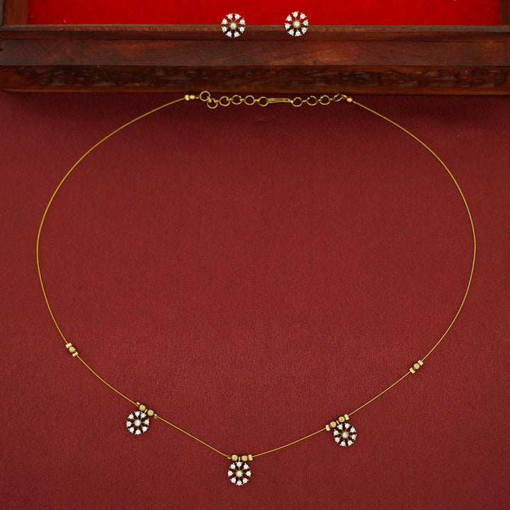 Sravana Tri Flower Golden Ball String Neckpiece With Stud