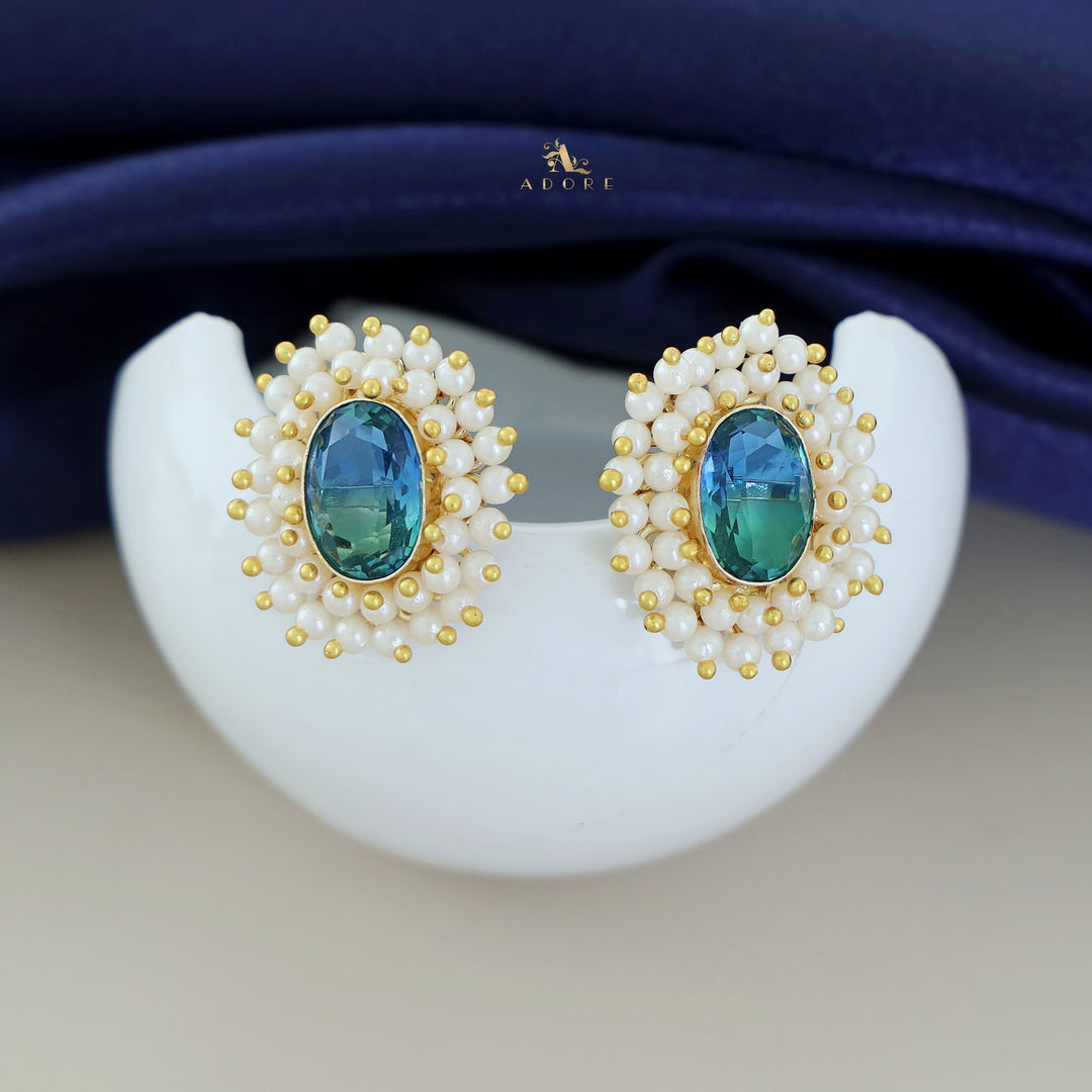 Ahelia Glossy Oval Cluster Pearl Earring