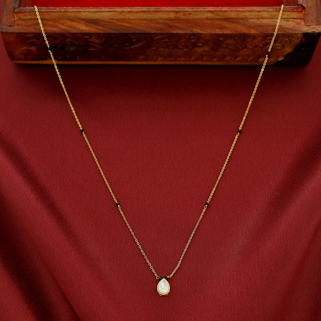 Paveena Chainy Drop Kundan Mini Pendant Neckpiece