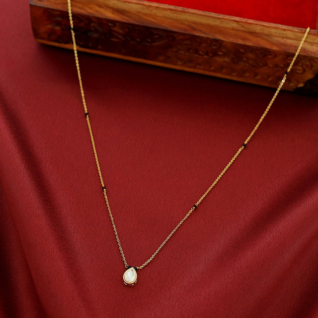 Paveena Chainy Drop Kundan Mini Pendant Neckpiece