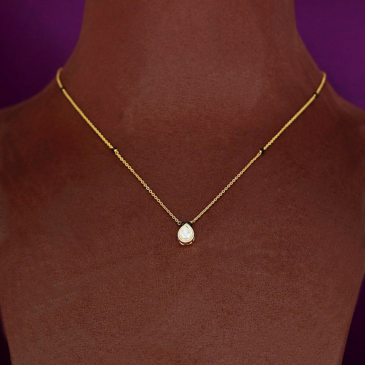 Paveena Chainy Drop Kundan Mini Pendant Neckpiece