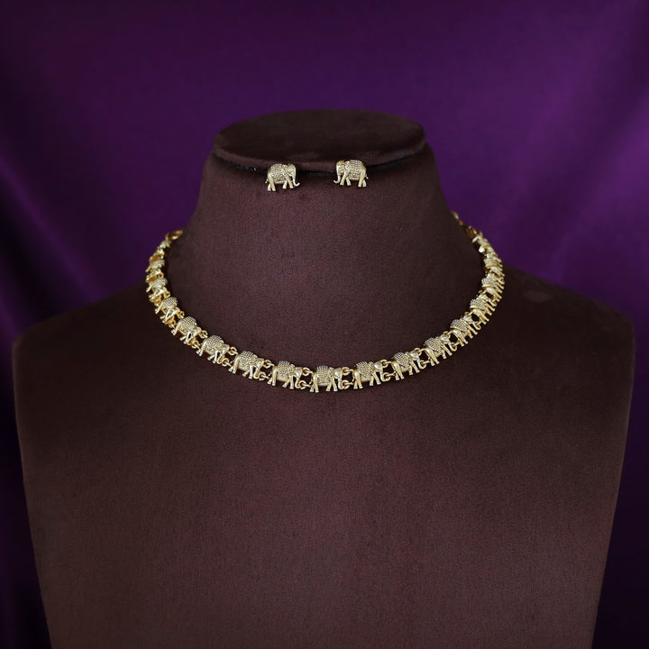 Akayda Mini Airavath Short Neckpiece With Earring