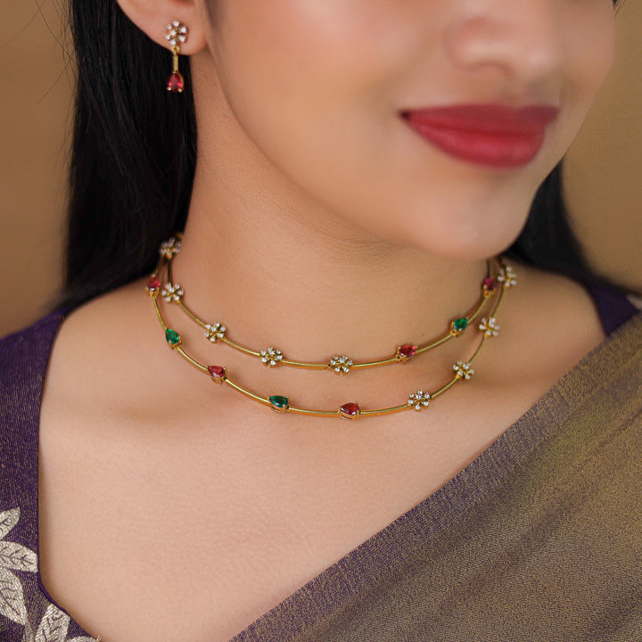 Sayali Half Glossy 2 Layer Stiff Neckpiece With Earring