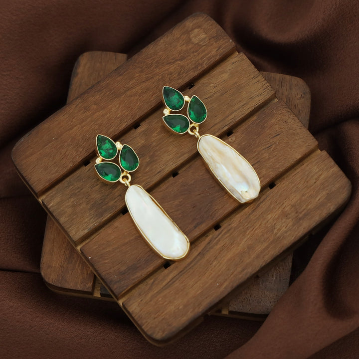 Kaniya Real Baroque Tri Glossy Earring