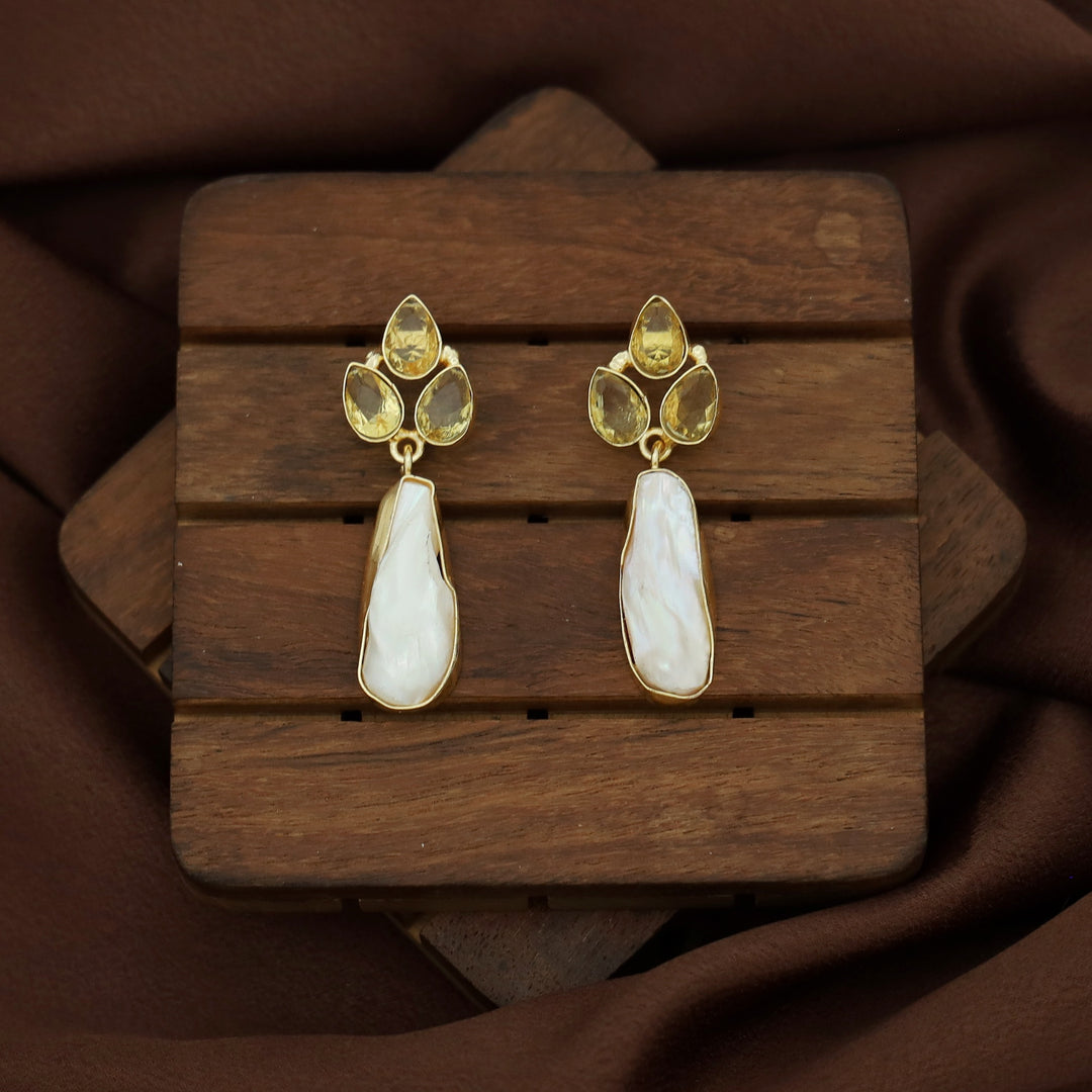 Kaniya Real Baroque Tri Glossy Earring