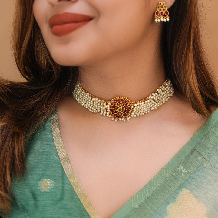 Dhrupatha Cluster Pearl Choker With Earring