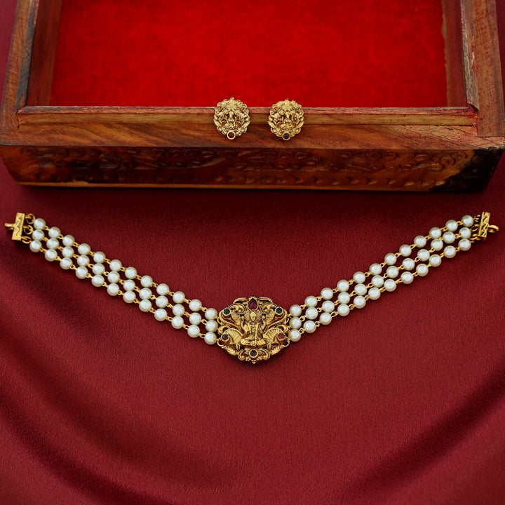 Abhinithi Devi 3 Layer Pearl Choker With Stud