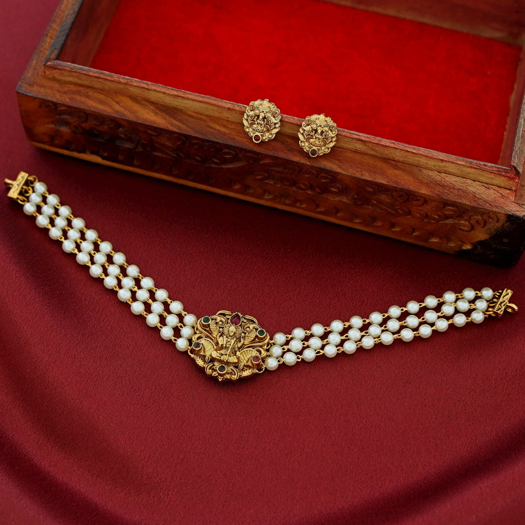 Abhinithi Devi 3 Layer Pearl Choker With Stud