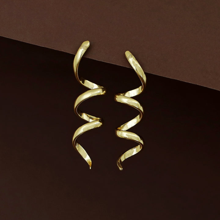 Avya Golden Spiral Earring