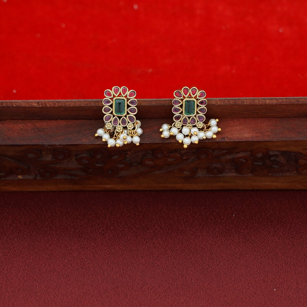 Vasundara 3 Layer Pearl Choker With Earring