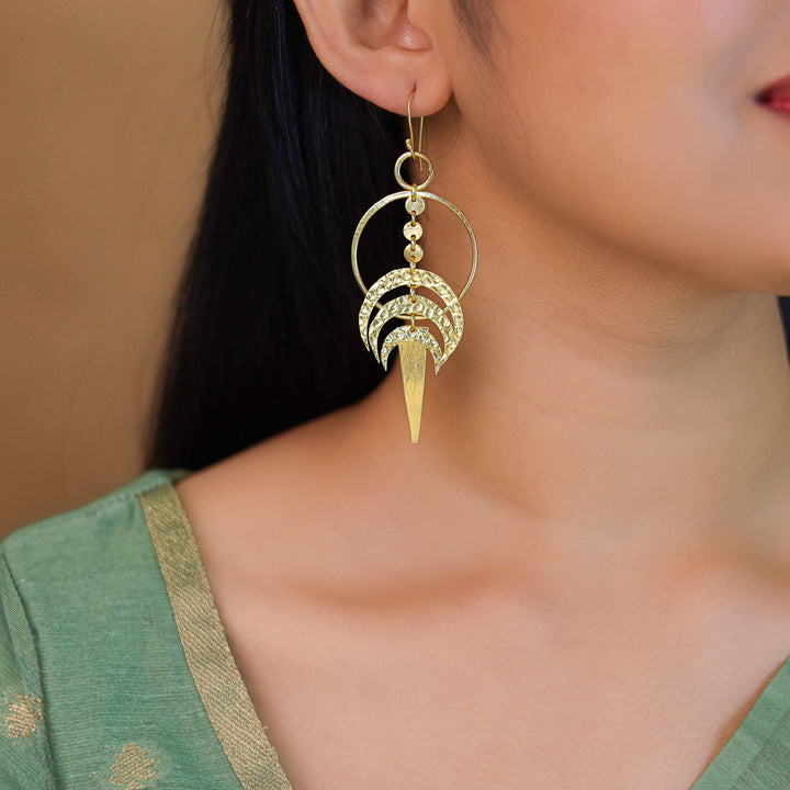 Golden Circle Textured Moon Long Drop
