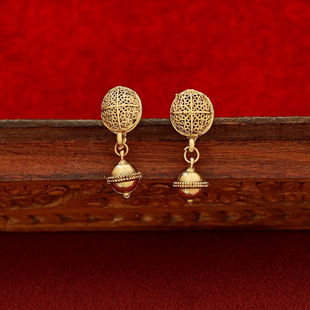 Amiya 3 Layer Pearl Golden Ball Neckpiece  With Earring