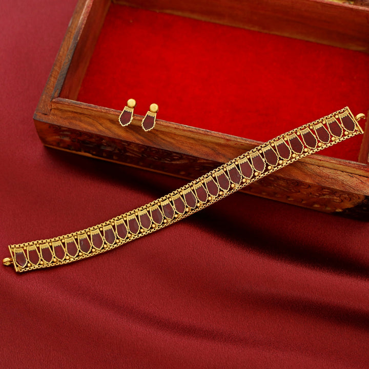 Ishanya Golden Ball Palakka Choker With Stud