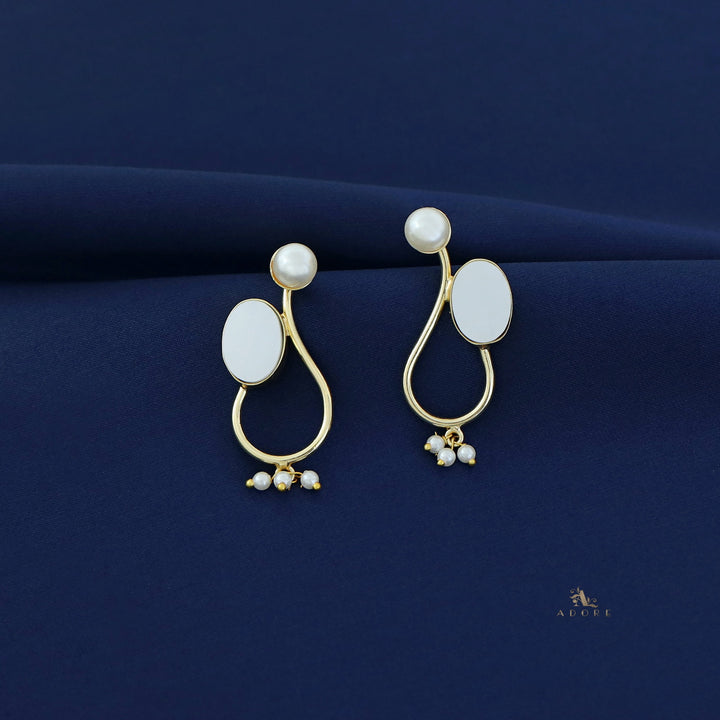 Alani Pearl Oval Earring (Dyed Stone)