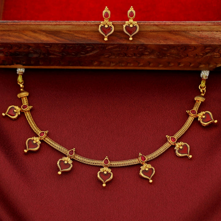 Ishanvi Palakka Short Neckpiece With Earring