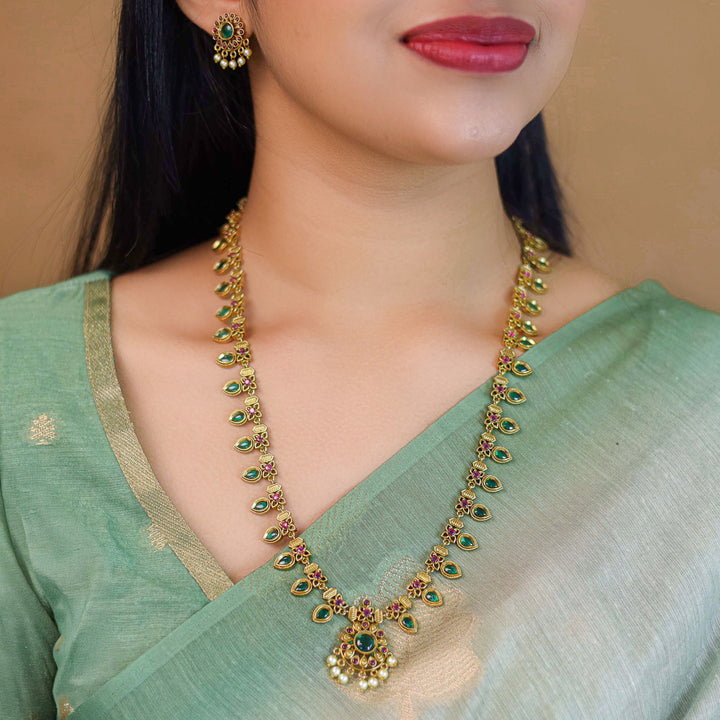 Premium Aaradhya Palakka Long Neckpiece With Earring