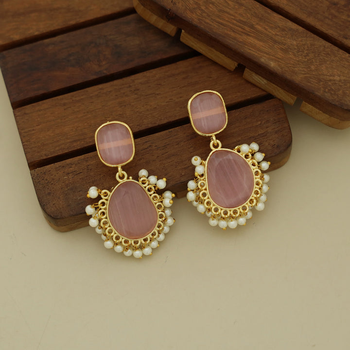 Meara Glossy Cluster Pearl Earring