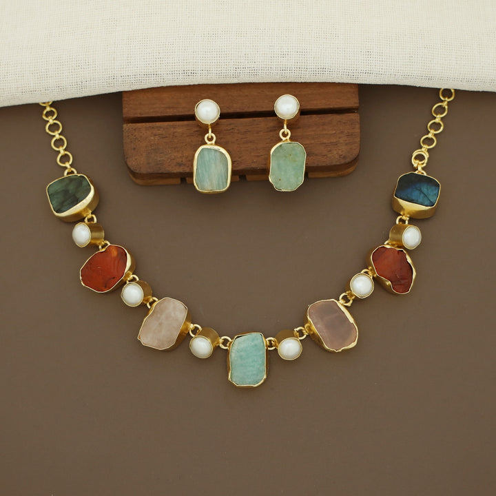 Pegasus Rugged Stone Neckpiece With Earring