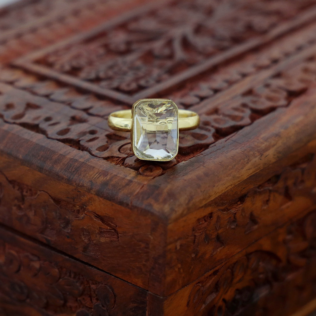 Single Stone Ring (Colour Options) Medium Size
