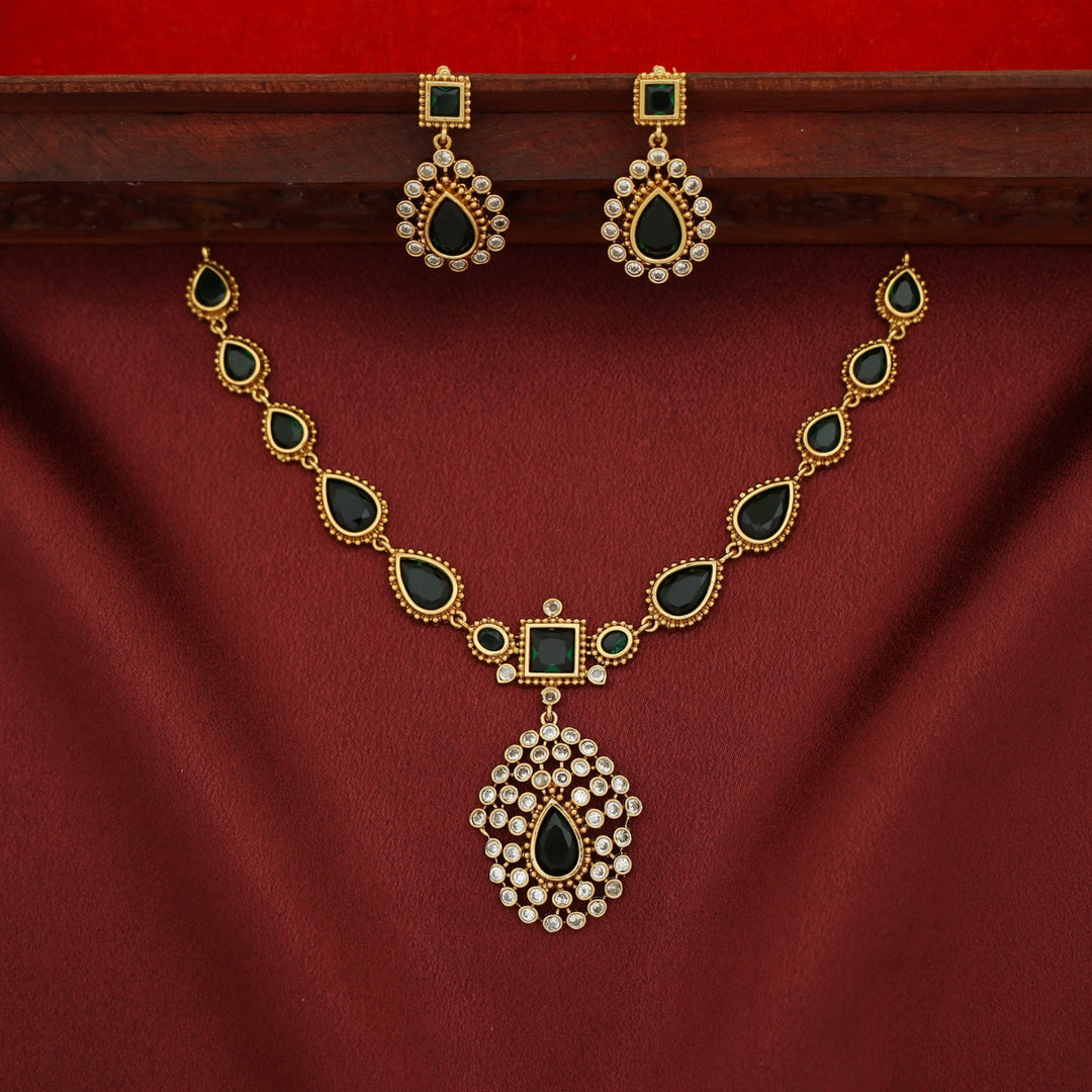 Jyotika  Drop Glossy Short Neckpiece With Earring