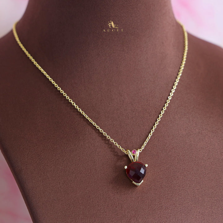 Millie Glossy Claw Drop Neckpiece