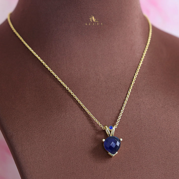Millie Glossy Claw Drop Neckpiece