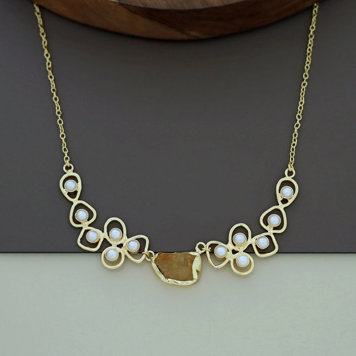 Sabera Raw Stone Pearl Neckpiece