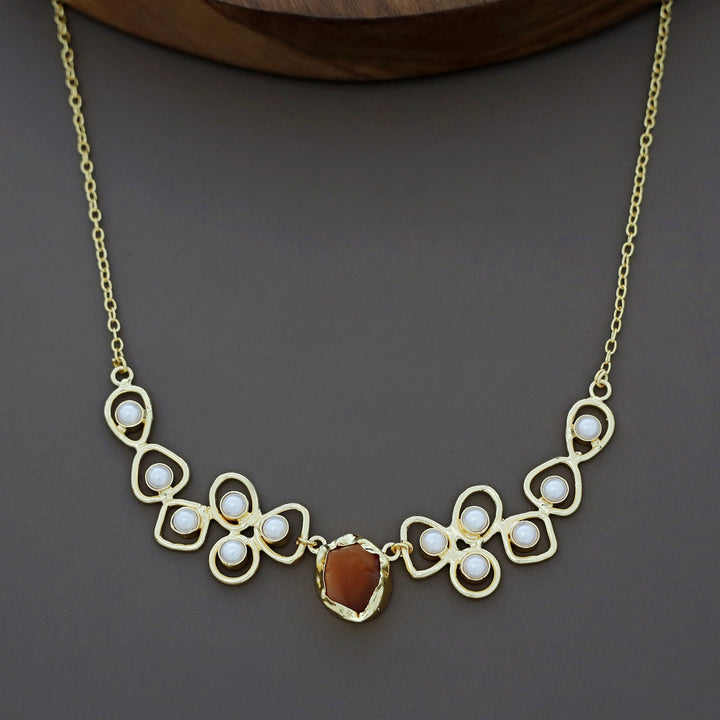 Sabera Raw Stone Pearl Neckpiece
