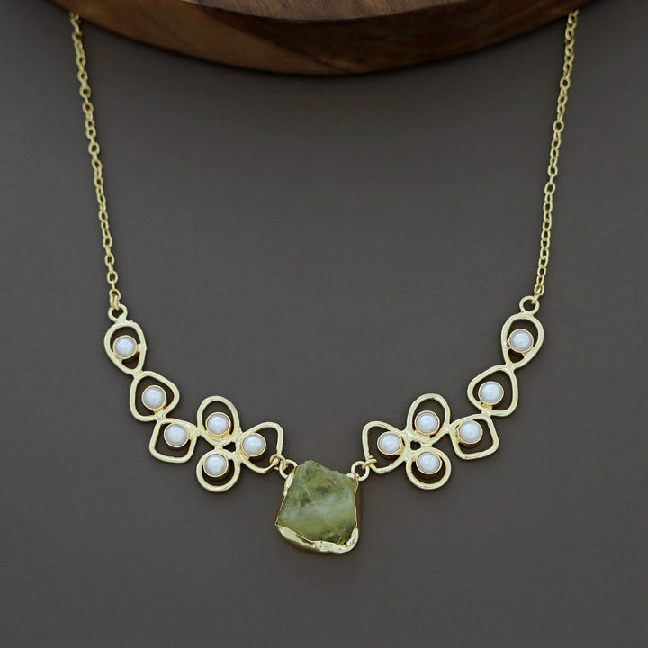 Sabera Raw Stone Pearl Neckpiece
