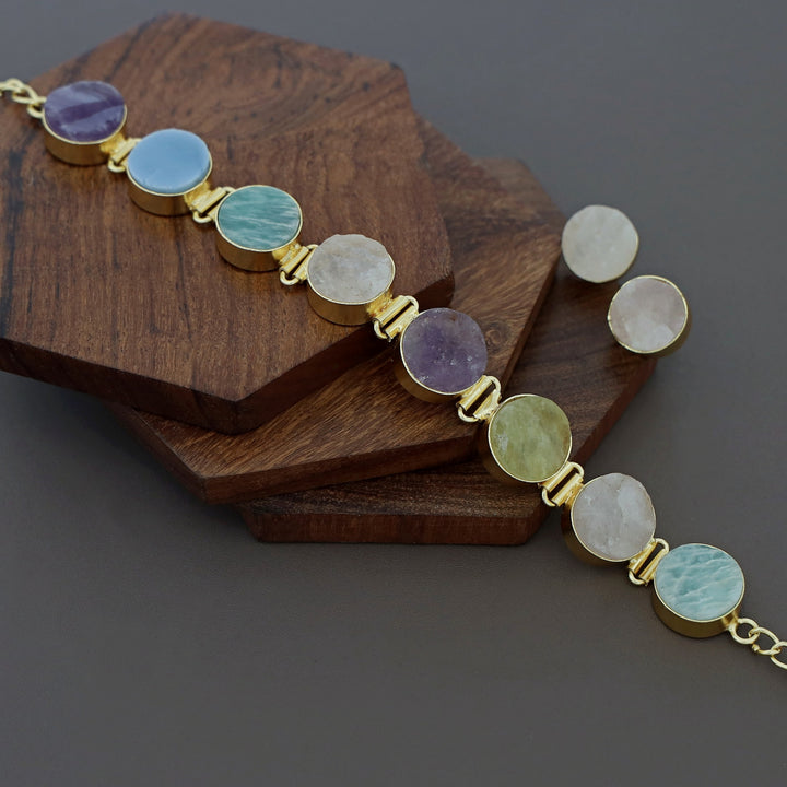 Ancy Circle Raw Stone Choker With Stud