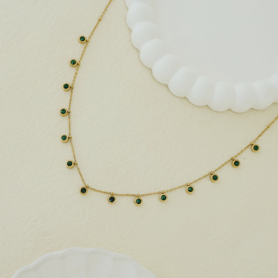 Wynnie Mini Round Glossy Stone Neckpiece