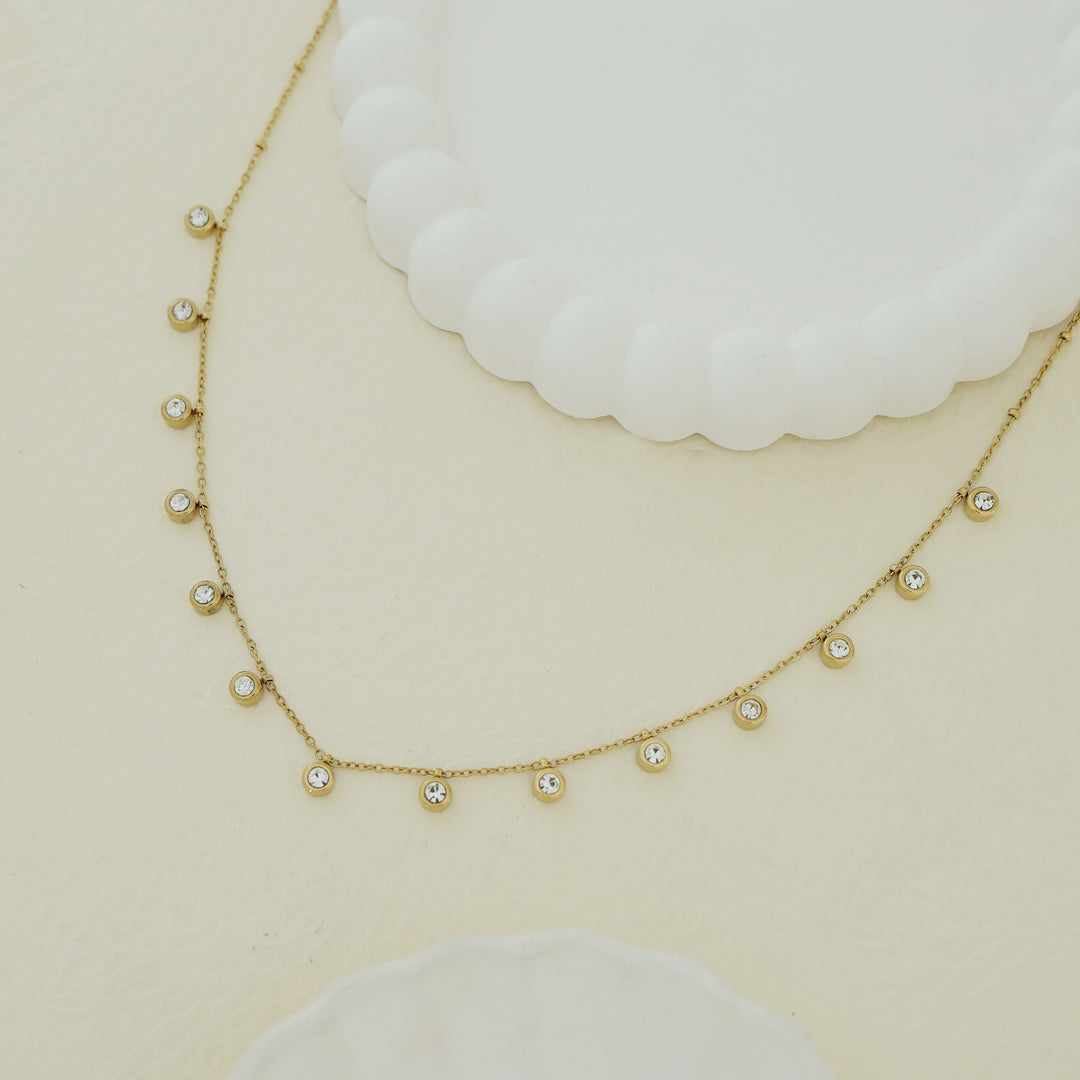 Wynnie Mini Round Glossy Stone Neckpiece