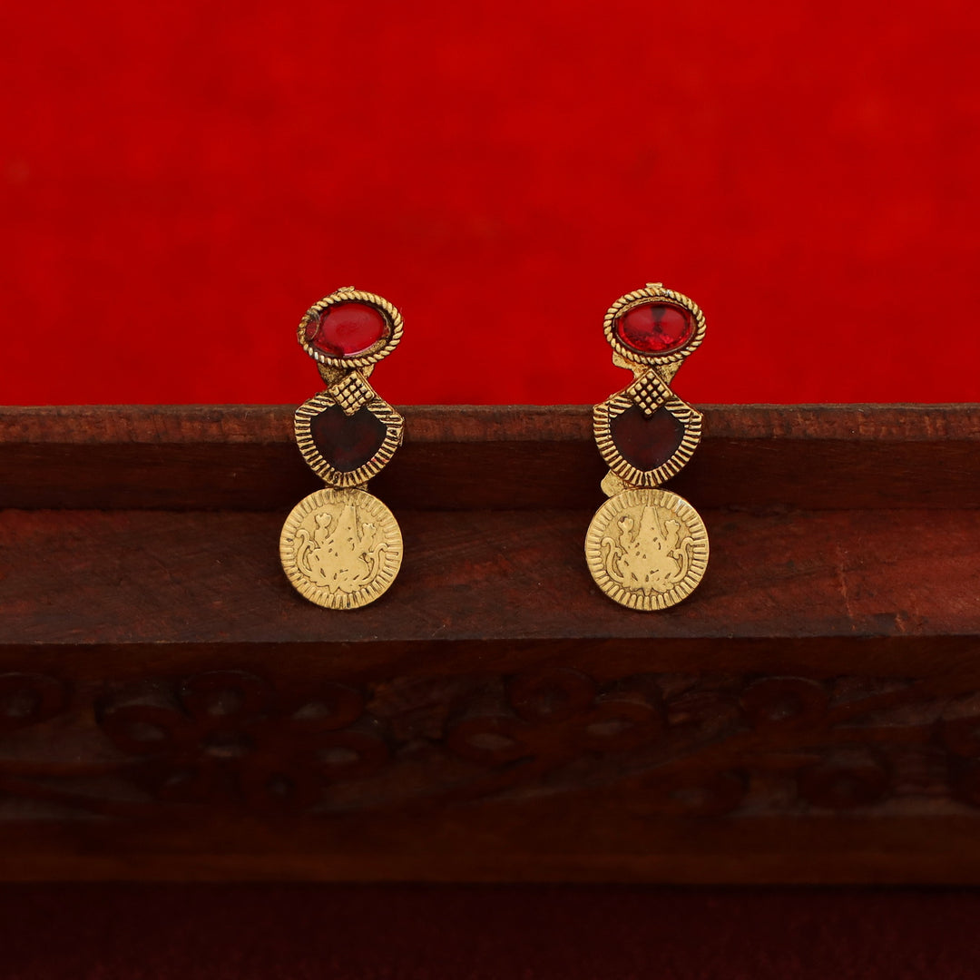 Adhitri Kashi Oval Kemp Stone Choker/Short Neckpiece With Earring