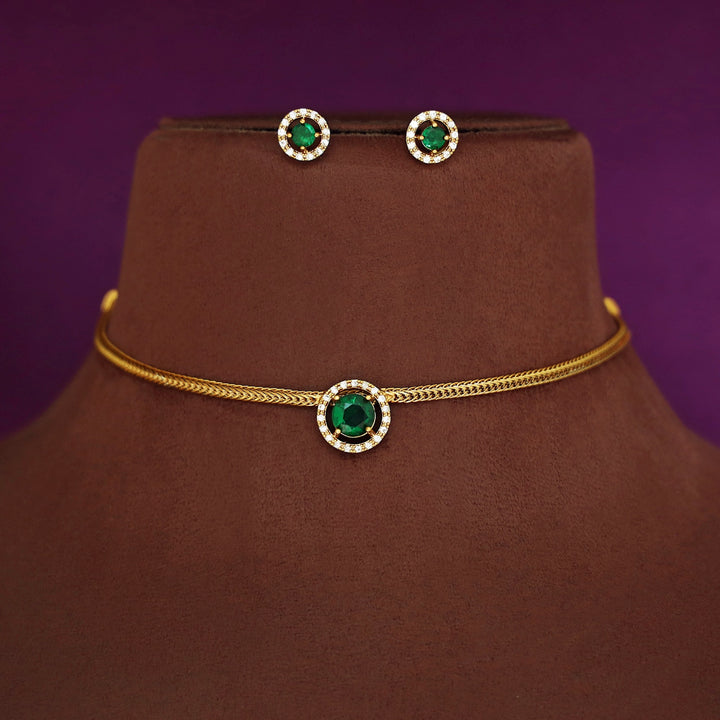 Laasya Curvy Round Choker With Stud