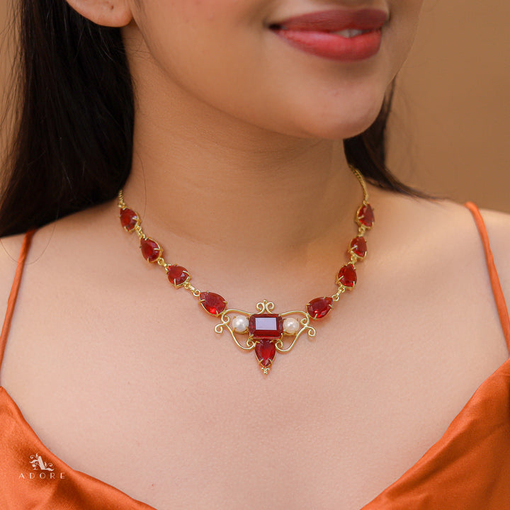 Umang Glossy Tear Drop Pearl Neckpiece