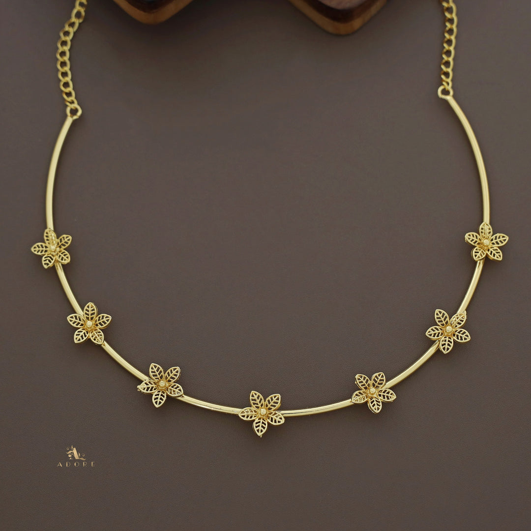 Bellinda Golden Floral Neck Cuff