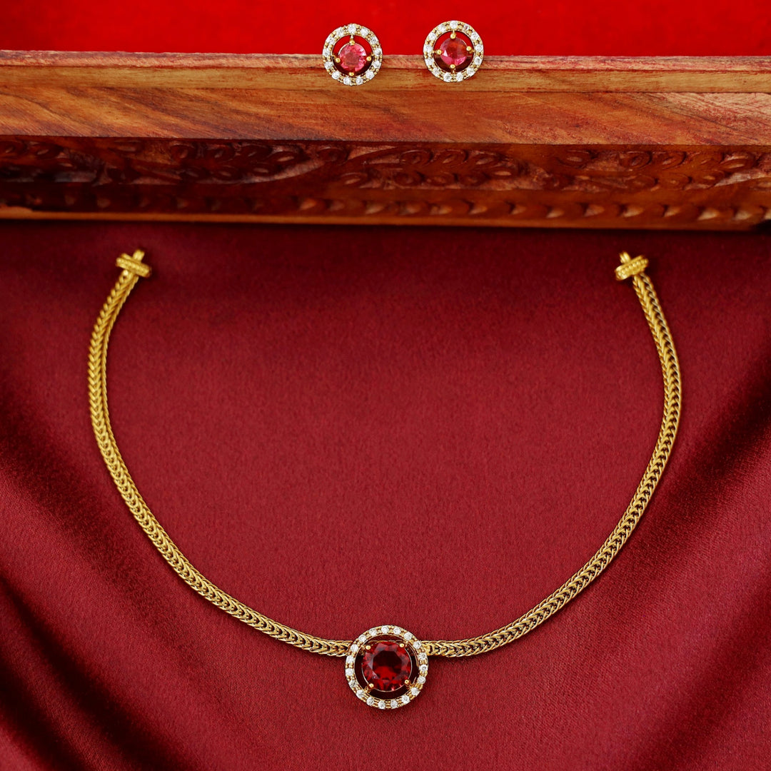 Laasya Curvy Round Choker With Stud