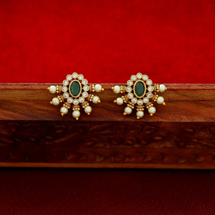 Takshvi Flower Pearl Stiff Short Neckpiece With Earring