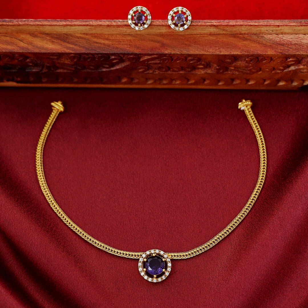 Laasya Curvy Round Choker With Stud