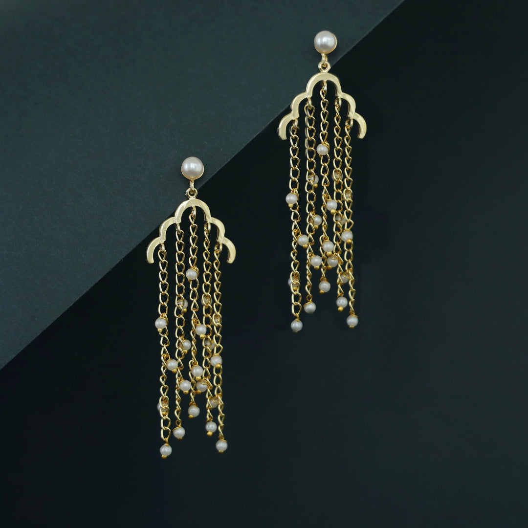 Belinda Golden Hanging Chainy Pearl Earring