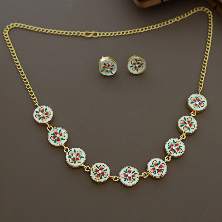 Circle MOP Hand Painted Choker With Stud