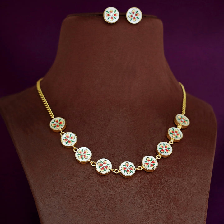 Circle MOP Hand Painted Choker With Stud