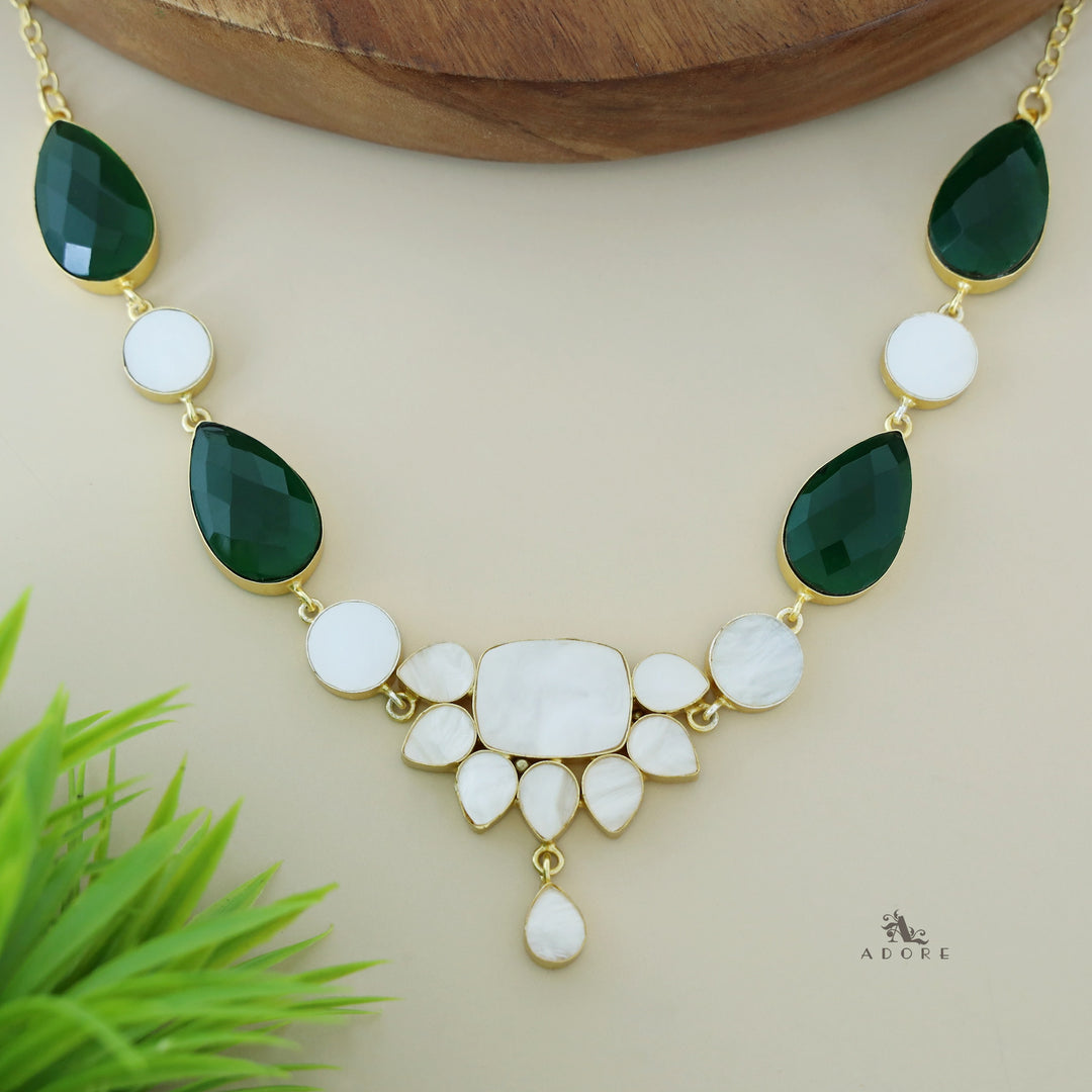 Dew Drop Flower MOP Short Neckpiece