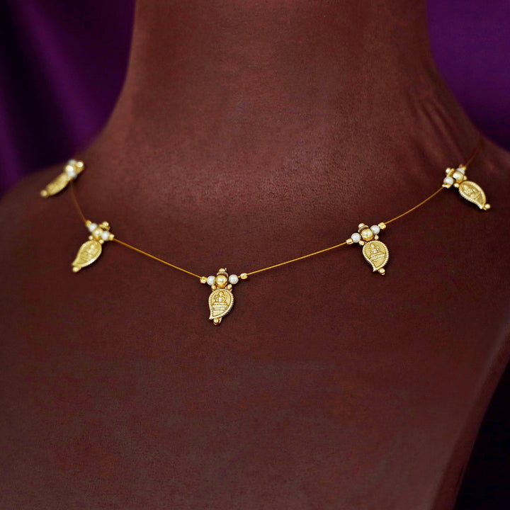 Chandni Devi Mango 5 Kashi String Neckpiece